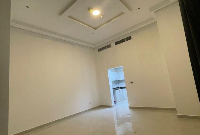 89202325 - Property Image 3