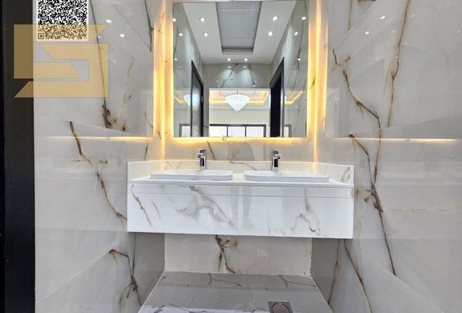 81535411 - Property Image 3