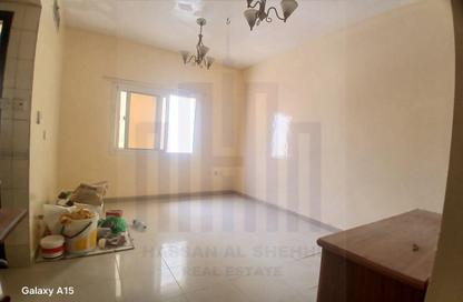 Apartment - Studio - 1 Bathroom for rent in Muwailih Building - Muwaileh - Sharjah