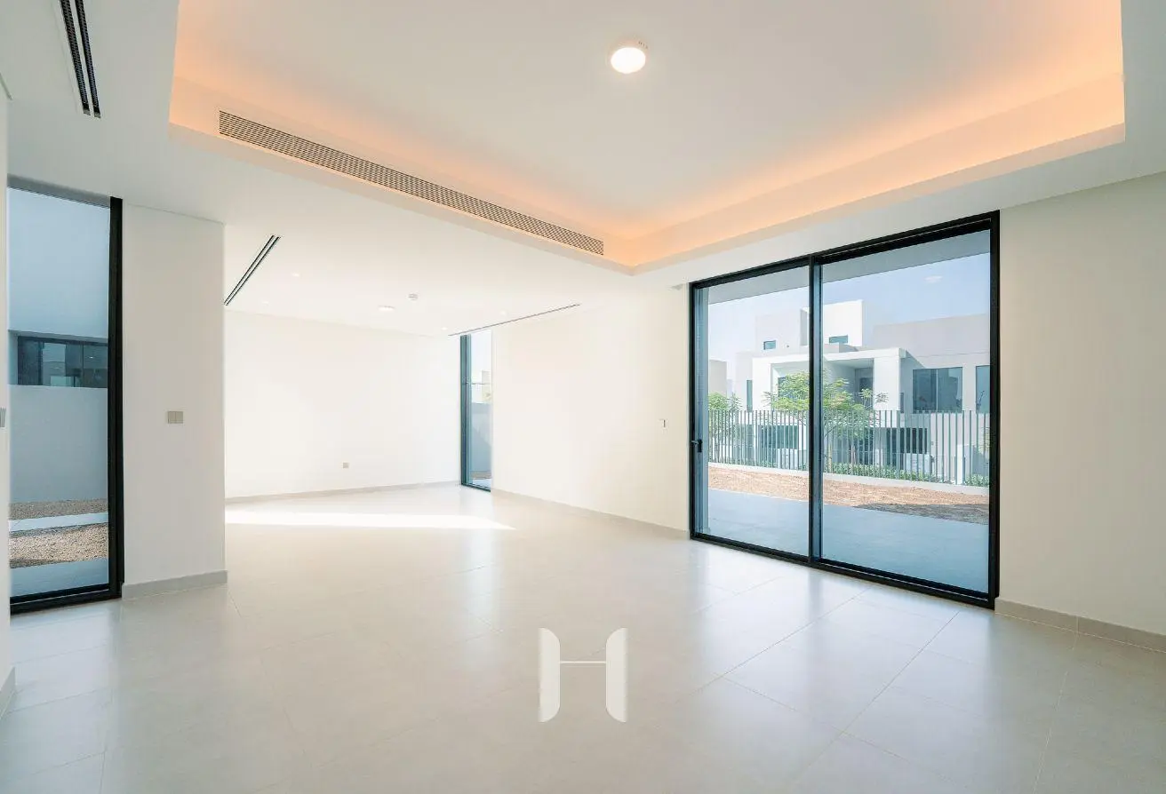 155517029 - Property Main Image