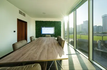 مكتب - 2 غرف نوم - 2 حمامات للايجار في الإمارات الرياضية للشقق الفندقية - مدينة دبي الرياضية - دبي