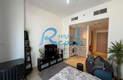 Apartment - Studio - 1 Bathroom for rent in Waters Edge - Yas Island - Abu Dhabi
