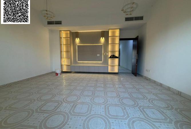 90061980 - Property Image 3