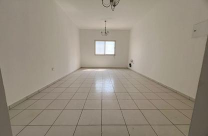Apartment - Studio - 1 Bathroom for rent in New Al Taawun Road - Al Taawun - Sharjah