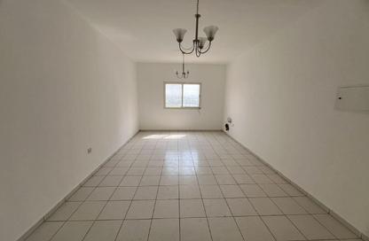 Apartment - Studio - 1 Bathroom for rent in New Al Taawun Road - Al Taawun - Sharjah