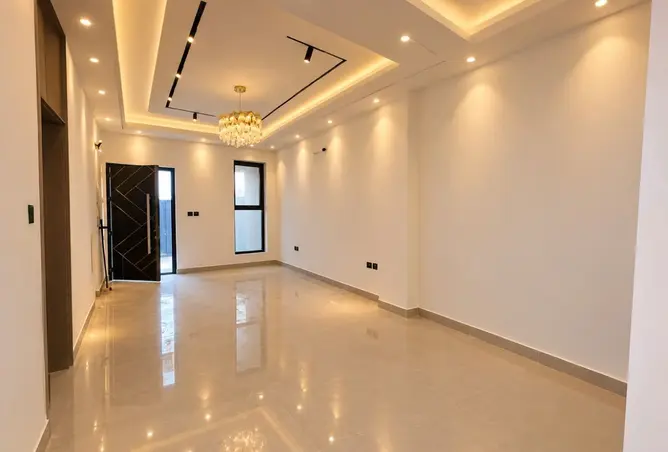 165582657 - Property Image 3