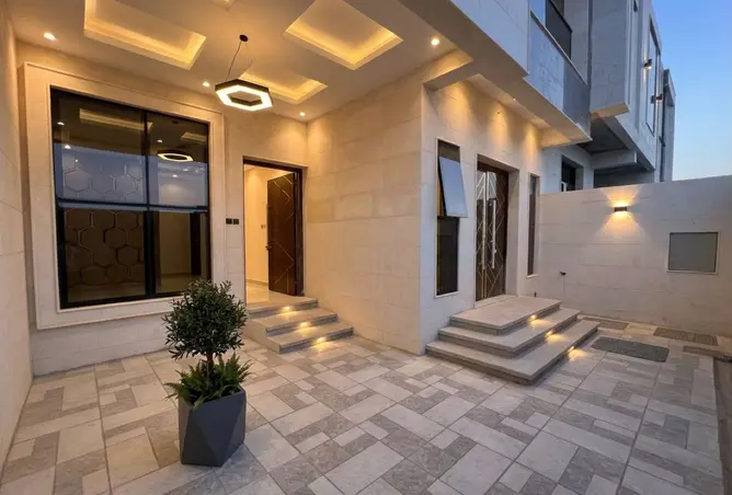 165582657 - Property Image 2