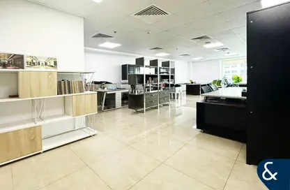 Office Space - Studio for rent in The Burlington - Business Bay - Dubai