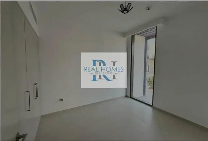 155573135 - Property Image 2