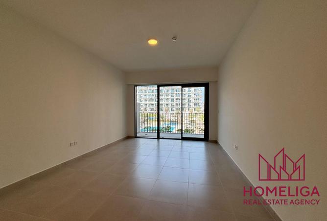 Pool View | Unfurnished | 4 cheques photo 3