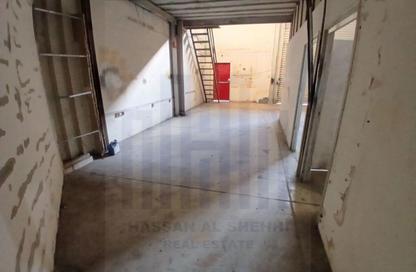 Warehouse - Studio - 1 for rent in Fire Station Road - Muwaileh - Sharjah