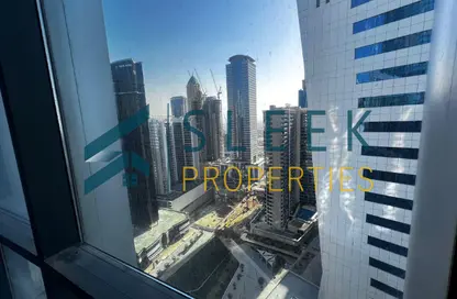 مكتب - غرفة نوم للايجار في برج ريجال - الخليج التجاري - دبي