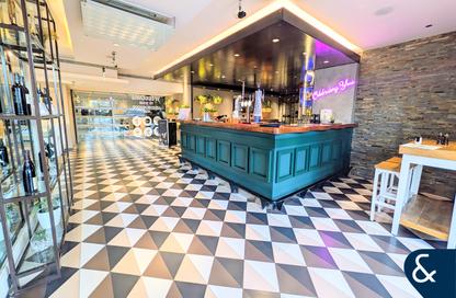 Retail - Studio for rent in Marriott Harbour Hotel and Suites - Dubai Marina - Dubai