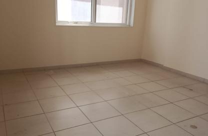 Apartment - 2 Bedrooms - 2 Bathrooms for rent in Um Altaraffa - Al Gharb - Sharjah Apartment - 2 Bedrooms - 2 Bathrooms for rent in Um Altaraffa - Al Gharb - Sharjah