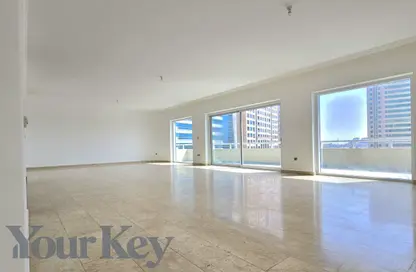 Duplex - 3 Bedrooms - 4 Bathrooms for rent in Al Shaheen Tower - Al Khalidiya - Abu Dhabi