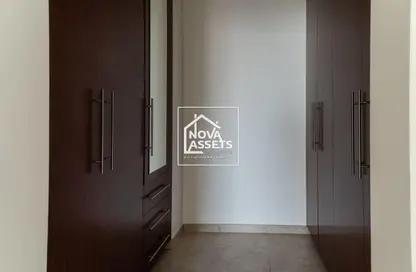 Apartment - 3 Bedrooms - 4 Bathrooms for rent in Emaar Tower B - Emaar Towers - Deira - Dubai