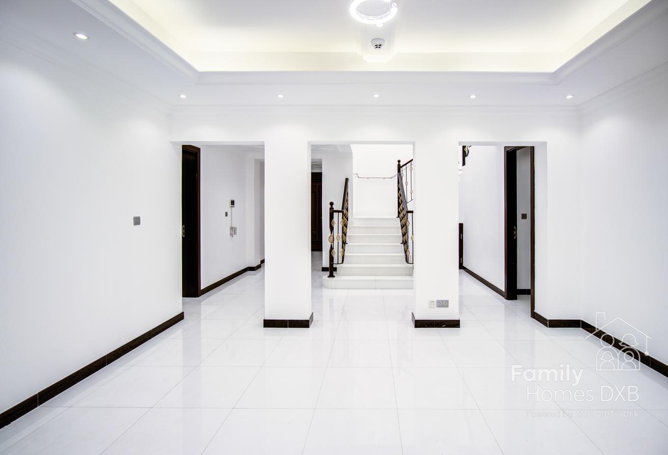 Corner Plot | Vastu | Vacant Now | Upgraded photo 7