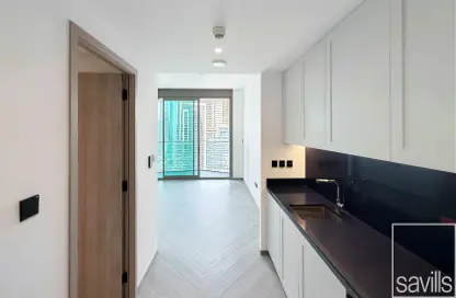 شقة - 1 حمام للايجار في بنينسولا ثري - بنينسولا - الخليج التجاري - دبي