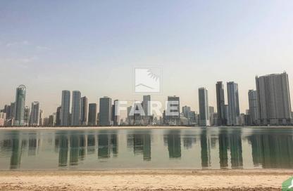 شقة - 2 غرف نوم - 3 حمامات للبيع في برج مرسى العرب - الخان - الشارقة