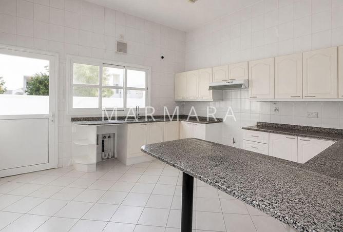 122483505 - Property Image 3
