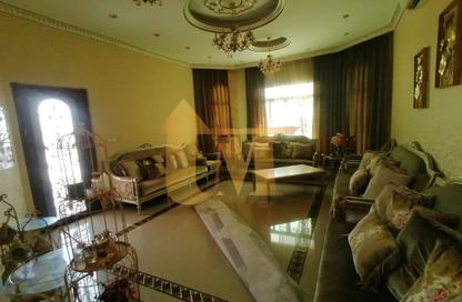 Villa - 5 Bedrooms - 7+ Bathrooms for rent in Al Aweer 1 - Al Aweer - Dubai Villa - 5 Bedrooms - 7+ Bathrooms for rent in Al Aweer 1 - Al Aweer - Dubai