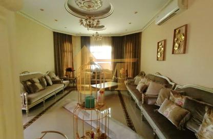Villa - 5 Bedrooms - 7+ Bathrooms for rent in Al Aweer 1 - Al Aweer - Dubai