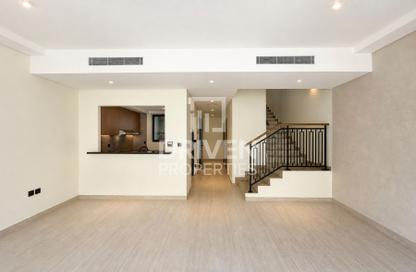 Townhouse - 3 - 3 for rent in Portofino - Damac Lagoons - Dubai