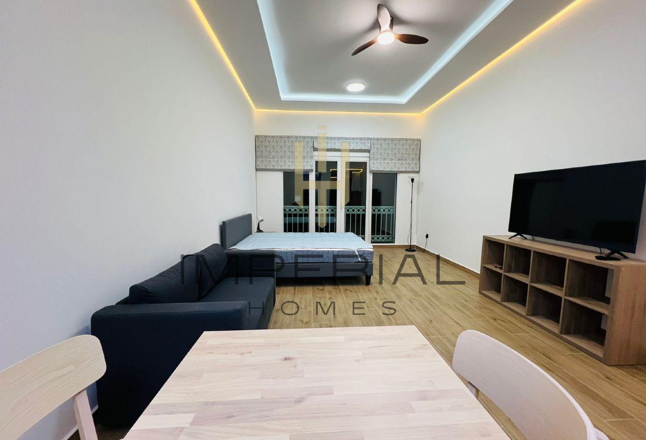 Fully Upgraded | With Balcony | Close to Metro photo 4