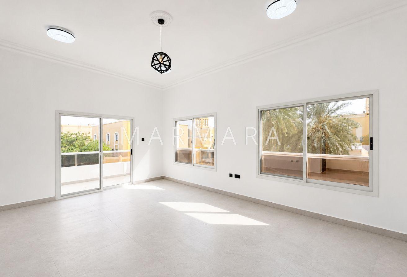 Fully Upgraded 4BR | Private Garden | Shared Pool photo 3