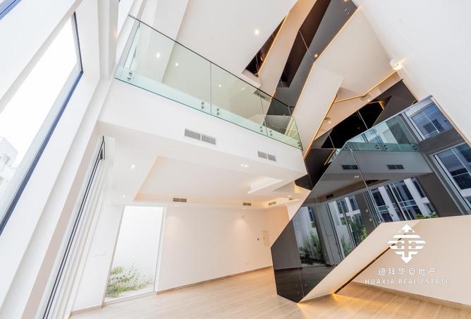 80703219 - Property Image 2