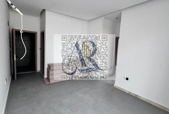 121987739 - Property Image 2