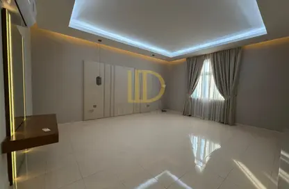 Villa - 4 Bedrooms - 7 Bathrooms for rent in Al Quoz 2 - Al Quoz - Dubai