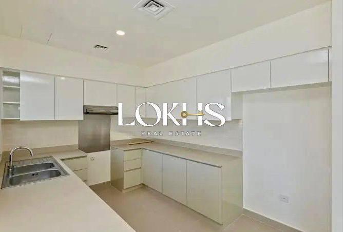 77363842 - Property Image 3