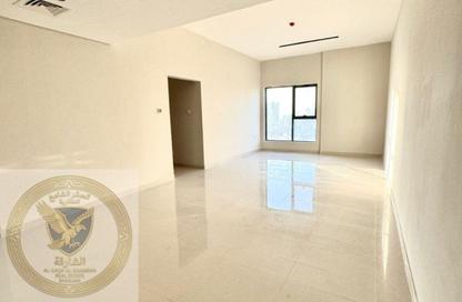 Apartment - 2 Bedrooms - 2 Bathrooms for rent in Gulfa Towers - Al Rashidiya 1 - Al Rashidiya - Ajman