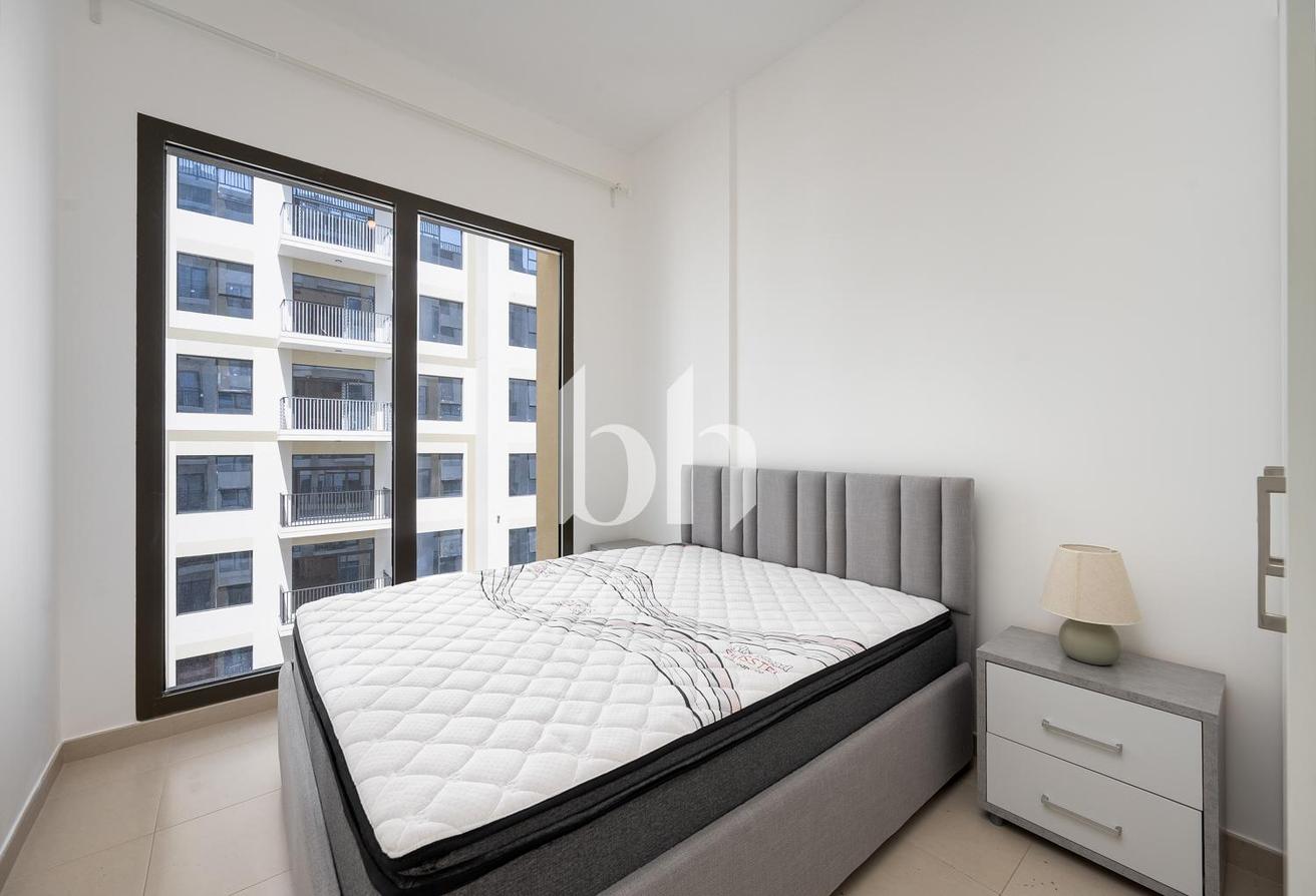 Unfurnished | Mid Floor | Managed | Vacant photo 8