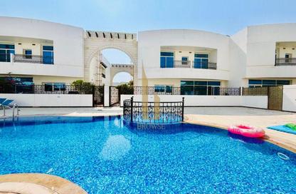 Villa - 4 - 4 for rent in Jumeirah 3 Villas - Jumeirah 3 - Jumeirah - Dubai