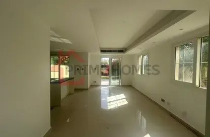 فيلا - 2 غرف نوم - 3 حمامات للايجار في الينابيع 15 - الينابيع - دبي