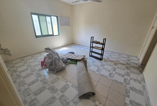 121554885 - Property Main Image