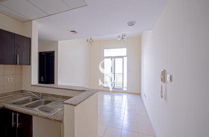 Apartment - 1 - 1 for rent in Mazaya 24 - Queue Point - Liwan - Dubai