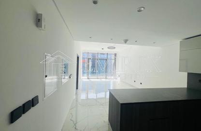 Apartment - 1 Bedroom - 2 Bathrooms for rent in Royal Regency - Business Bay - Dubai Apartment - 1 Bedroom - 2 Bathrooms for rent in Royal Regency - Business Bay - Dubai