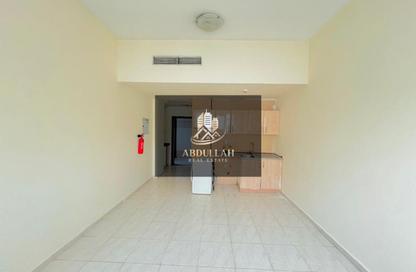 Apartment - Studio - 1 Bathroom for rent in Muwaileh 3 Building - Muwaileh - Sharjah