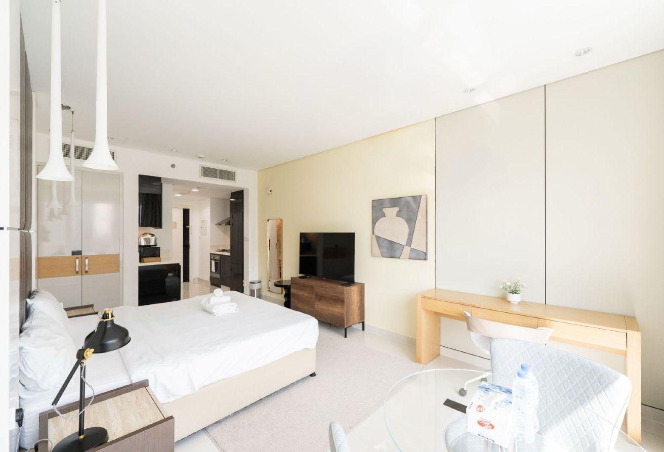 Amazing Spacious Studio in Hotel | Canal View photo 5