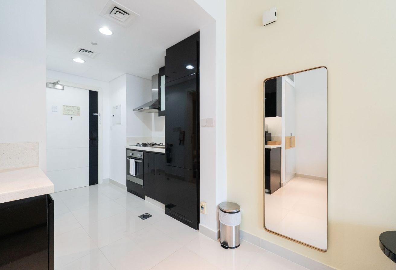 Amazing Spacious Studio in Hotel | Canal View photo 6