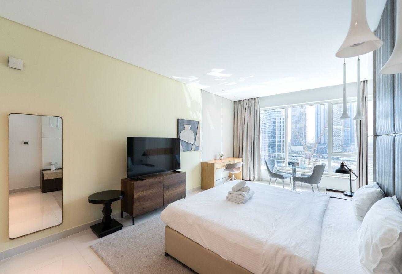 Amazing Spacious Studio in Hotel | Canal View photo 12