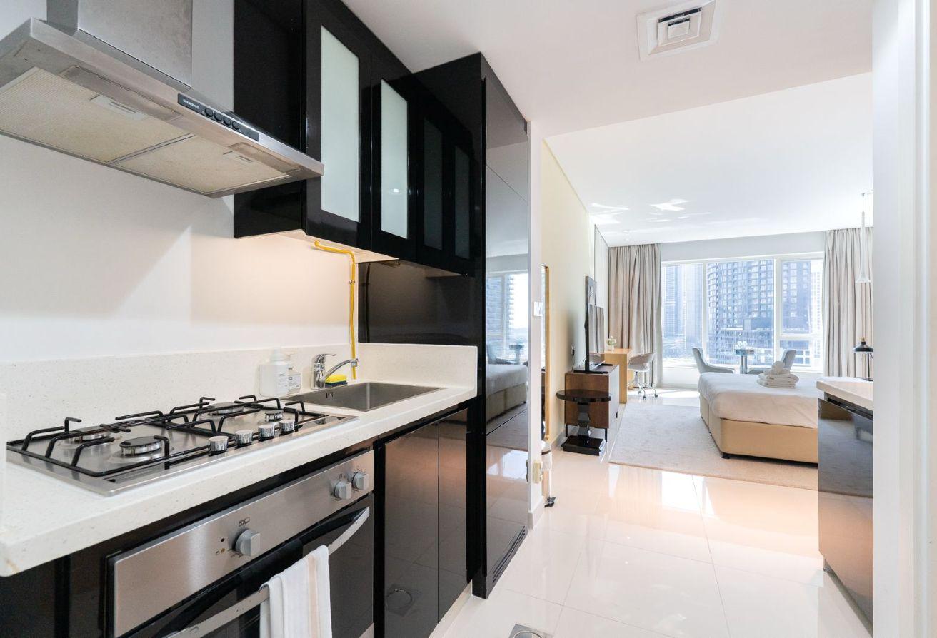 Amazing Spacious Studio in Hotel | Canal View photo 9