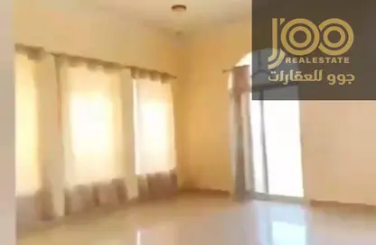 فيلا - 7 غرف نوم - 8 حمامات للايجار في الحمرة 2 - الحمرة - أم القيوين