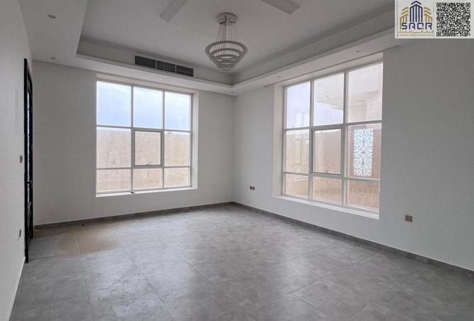 144169156 - Property Image 3