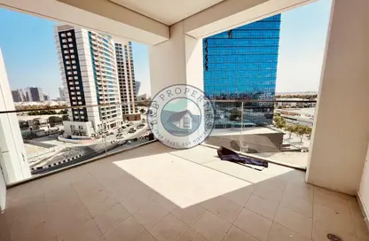 Apartment - 2 Bedrooms - 4 Bathrooms for rent in Guardian Towers - Danet Abu Dhabi - Abu Dhabi