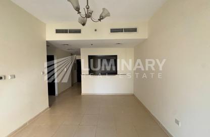 Apartment - 1 - 1 for rent in Mazaya 15 - Queue Point - Liwan - Dubai