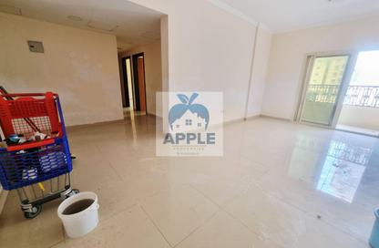 Apartment - 2 Bedrooms - 2 Bathrooms for rent in Muwailih Building - Muwaileh - Sharjah